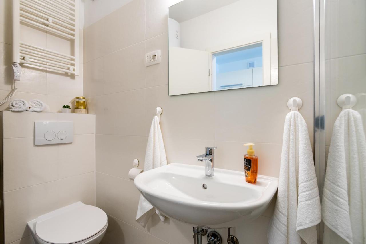 Studio Apartment Romana Split Ngoại thất bức ảnh